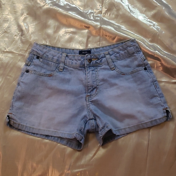 Bailey's Point Girls Jean Shorts Size 12 - Picture 1 of 4
